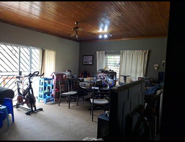 5 BEDROOM HOUSE FOR SALE IN LYTTELTON MANOR